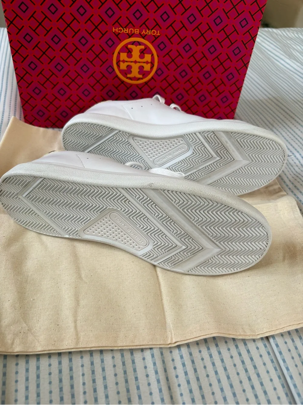 Tory Burch White Leather Low-Top Sneakers with Subtle Snake-Print Heel size 8.5.